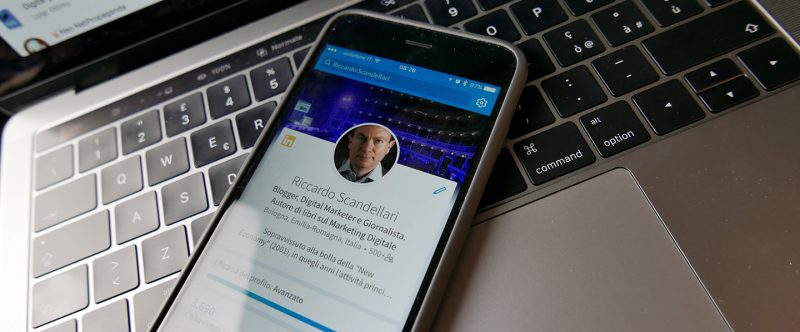 linkedin hashtag